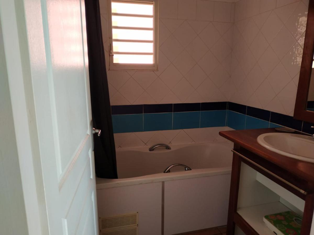 Appartement Edenoa/Vue Mer/ Plage/Piscine Le Gosier  Exteriér fotografie
